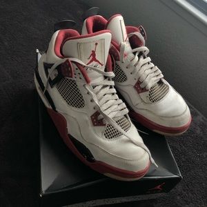 Jordan Retro 4